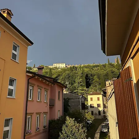 Apartment Cozy Loft Veronetta - Il Lupo Affitta